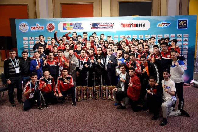 Taekvondoçularımız Türkiyədən 10 medalla qayıdırlar