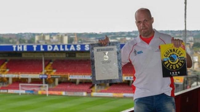 “Derbi Kaunti”nin azarkeşi tarixə düşdü