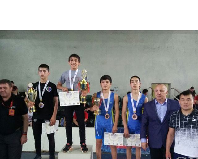 Güləşçilərimiz Gürcüstandan 6 medalla qayıdıblar