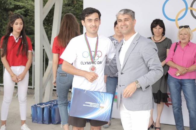 Dənizkənarı Bulvarda “Beynəlxalq Olimpiya Günü” keçirildi