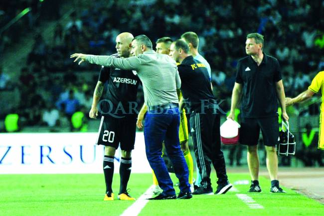 Qurban Qurbanov: “Heç-heçə pis nəticə deyil” - MÜSAHİBƏ