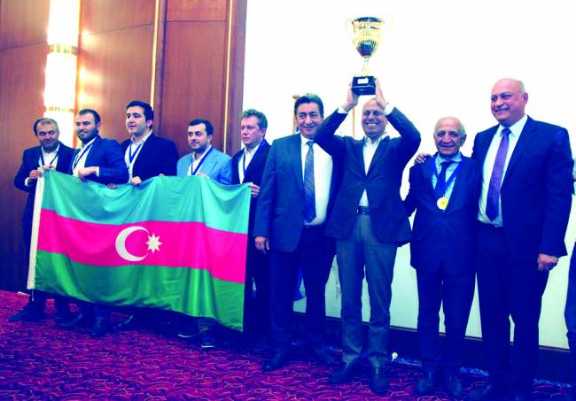 Azərbaycanın kişi şahmatçılarından ibarət yığması Avropa çempionu olub
