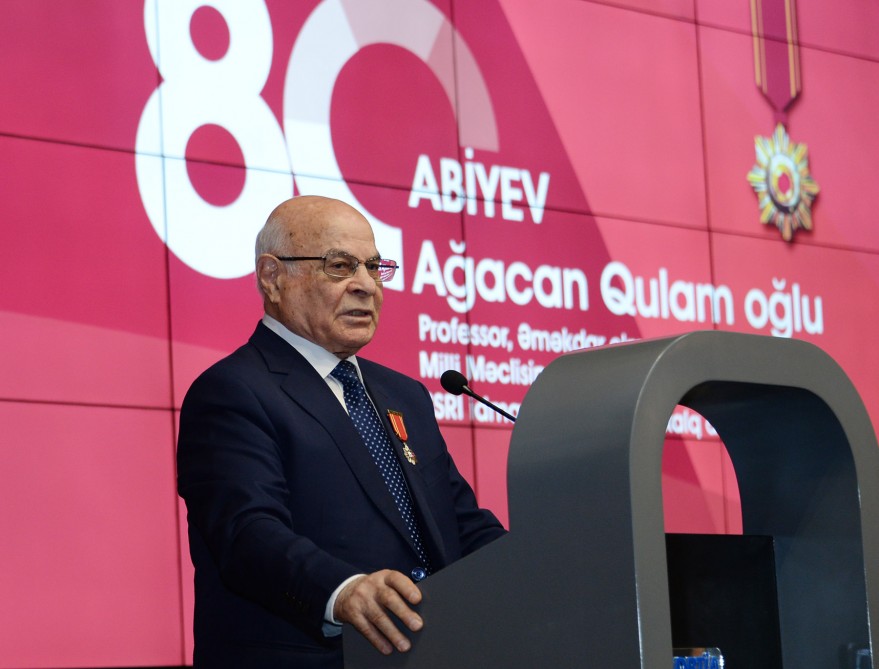 Azərbaycan elminin və idmanının inkişafında böyük xidmətləri olan Ağacan Abıyevin 80 illik yubileyi qeyd edilib