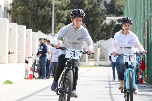 BMX üzrə dünya çempionatına dəstək yarışlarına start verilib