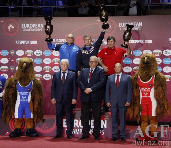 Pəhləvanlarımız Avropa çempionatının 18 medalına sahib olublar