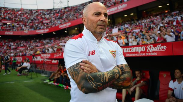 DÇ-2018: Futbolçular baş məşqçidən imtina edirlər