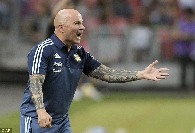 Federasiya Sampaoli ilə bağlı qərar verdi