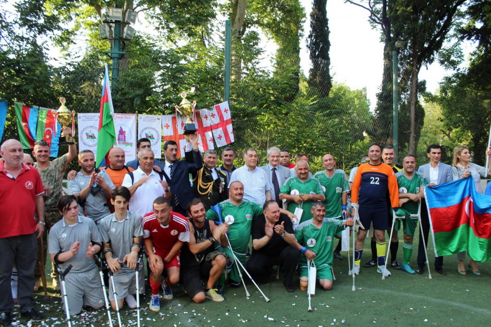 “Qarabağ qaziləri” yoldaşlıq oyunu keçirib