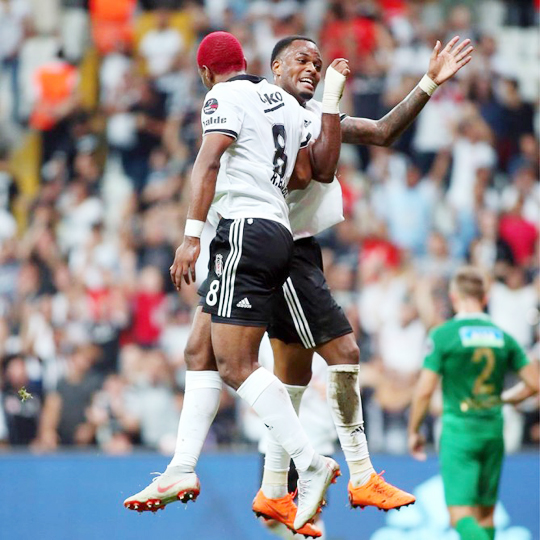 “Beşiktaş” Türkiyə çempionatında qələbə qazanıb