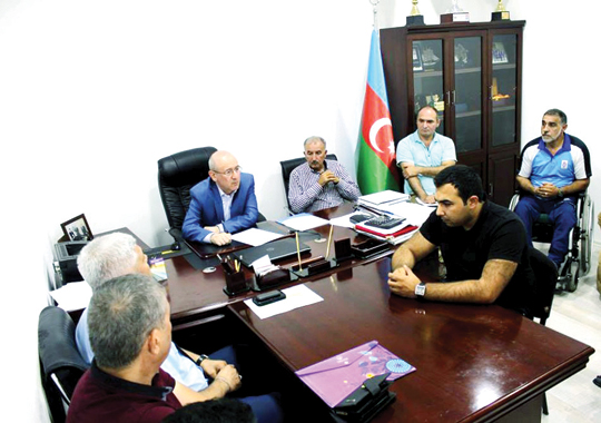 Baş məşqçilərin hesabatları dinlənilib