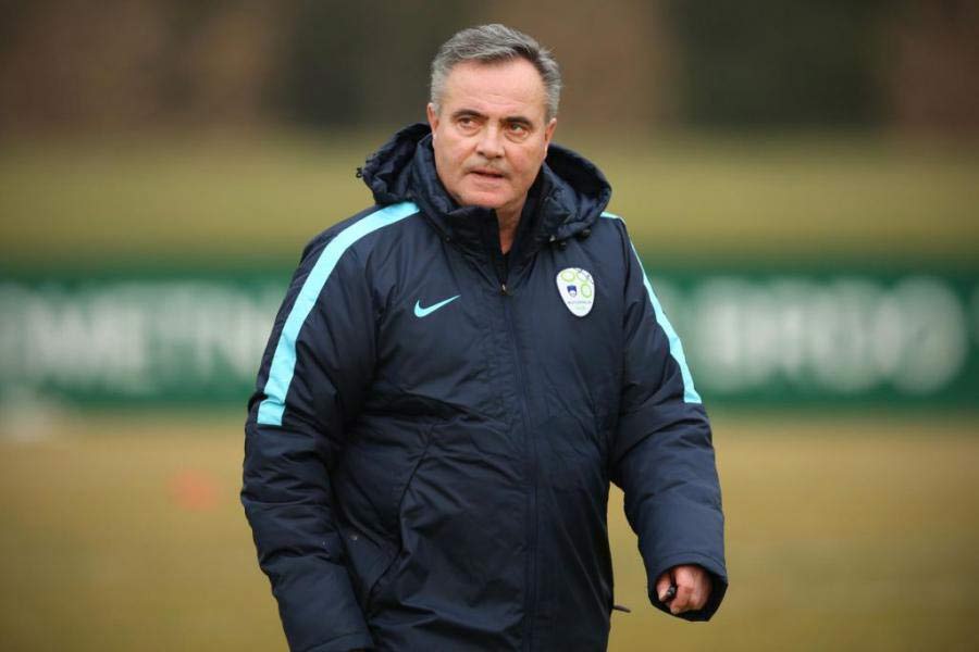 Baş məşqçisi istefaya göndərilib