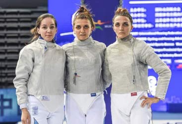 Qadın sablyaçılar dünya kubokuna hazırlaşır