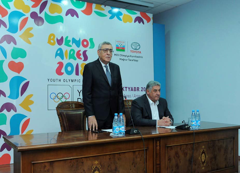 Yeniyetmələrin III Yay Olimpiya Oyunlarında uğurla çıxış edən idmançılarımız mükafatlandırılıblar