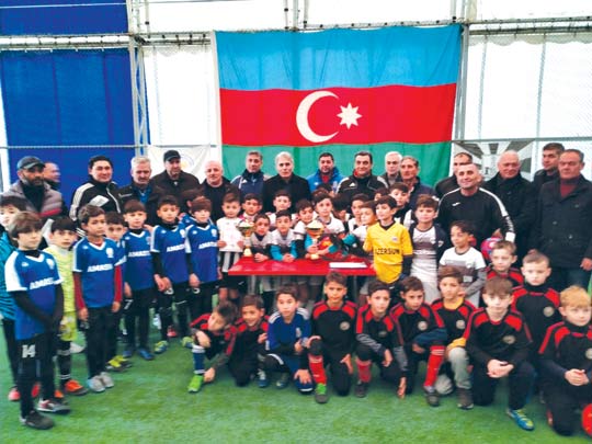 Uşaqlar arasında futbol turniri keçirilib
