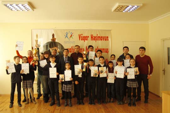 Xətai məktəbiləri Vüqar Həşimovun xatirəsinə şahmat turnirində yarışıblar