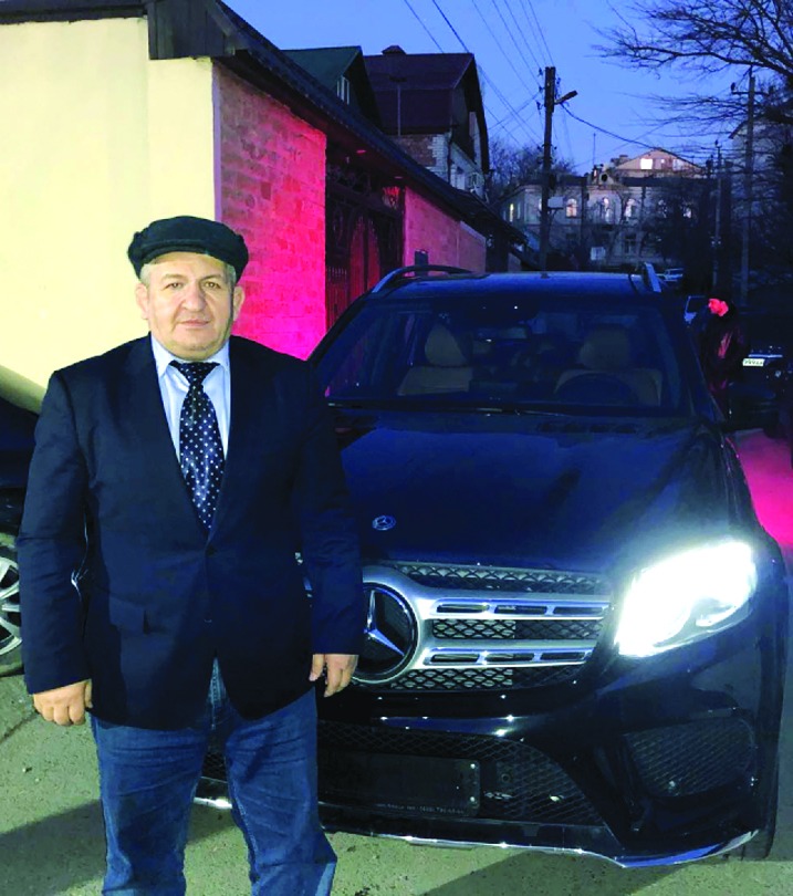 Ramzan Kadırov avtomobil hədiyyə etdi