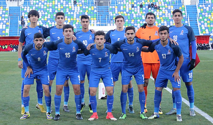 Gənc futbolçularımız ispanlara qarşı