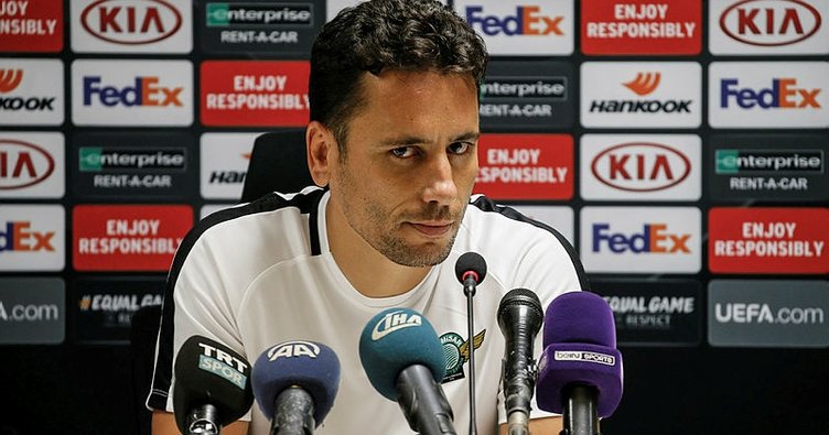 “Akhisarspor”da məşqçi dəyişikliyi