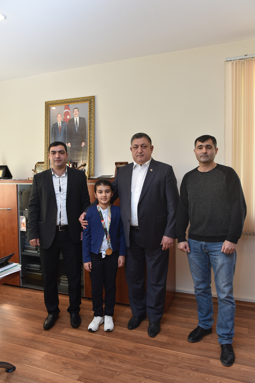 Nazir müavini İsmayıl İsmayılov Zəhra Salmanlı ilə görüşdü