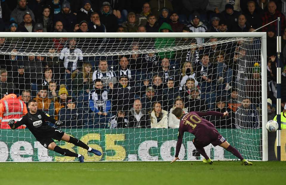 «Panenko» vurmaq istədi, biabır oldu