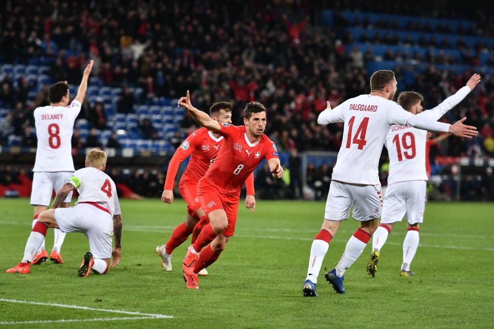 Avro-2020: Favoritlərdən inamlı qələbə