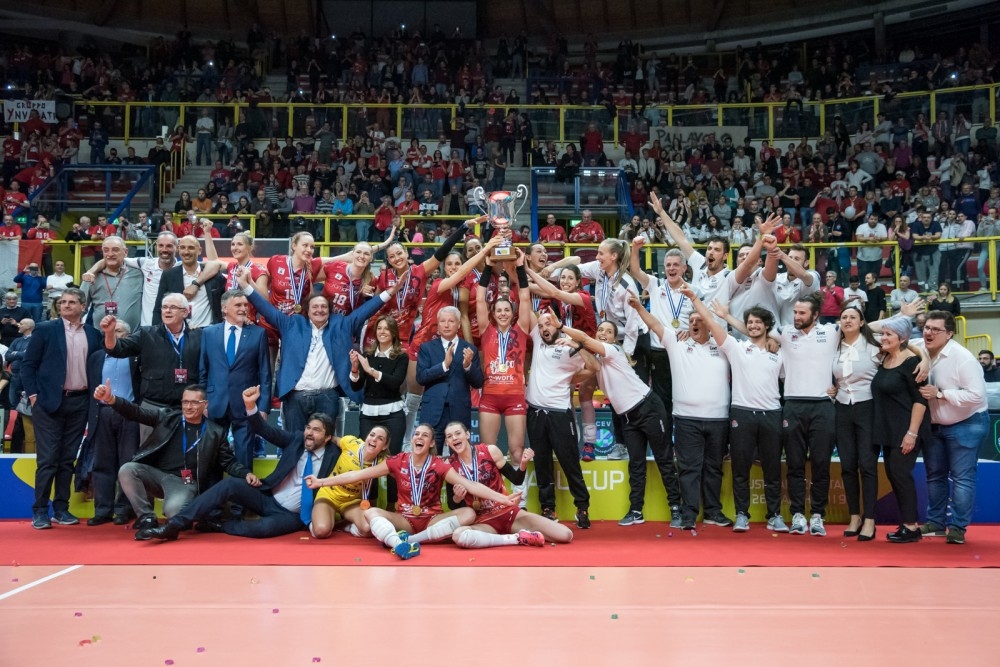 Voleybolçumuz gümüş medala sahib oldu