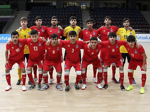 Millimiz Hollandiya millisinə məğlub olub