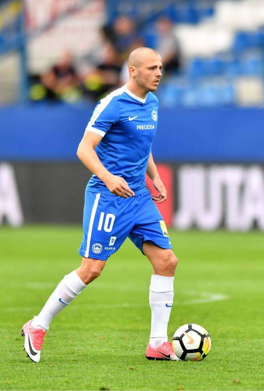 “Sabah” futbolçusu ilə yollarını ayırıb