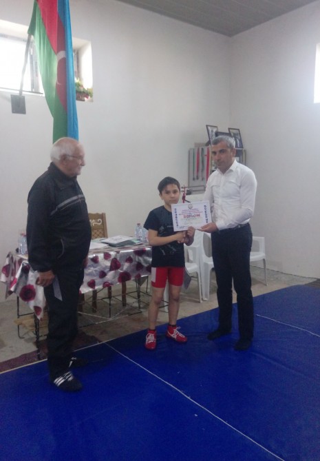 Xatirə turnirinin qalibləri mükafatlandırılıb
