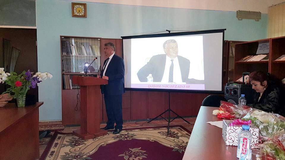 Tanınmış şairin yaradıcılıq gecəsi keçirilib