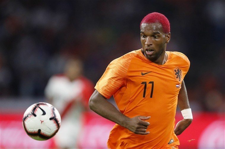 «Qırmızı baş oğlan» Qalatasarayda