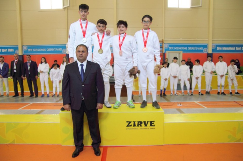 Qılıncoynatma yarışlarının qalibləri müəyyənləşib