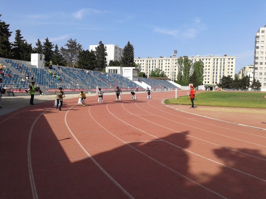 Atletika üzrə Bakı birinciliyinin qalibləri müəyyənləşdi 