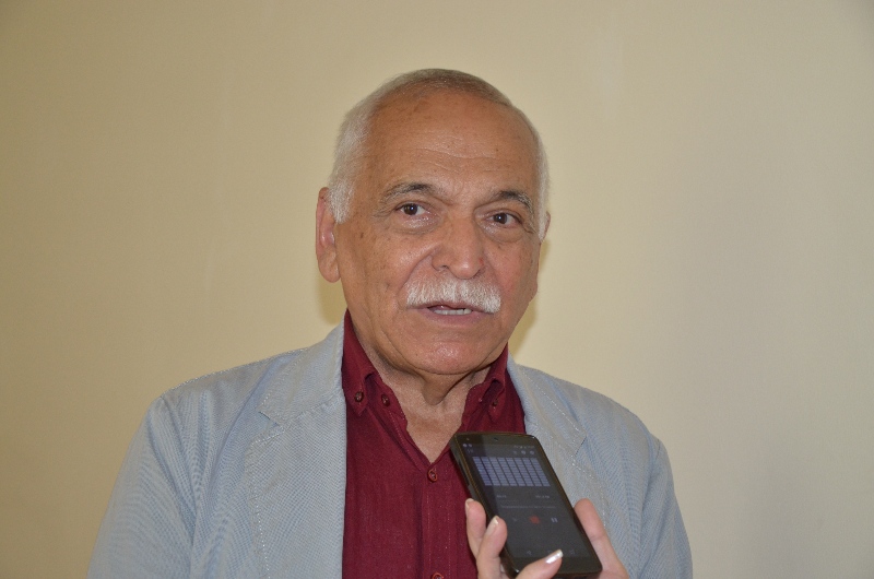 Arif Hüseynov: “Müsabiqədə iştirak edən balaca rəssamlar əl işləri ilə bizi təəccübləndirdilər”