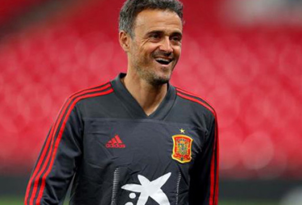 Enirke baş məşqçi postundan ayrıldı