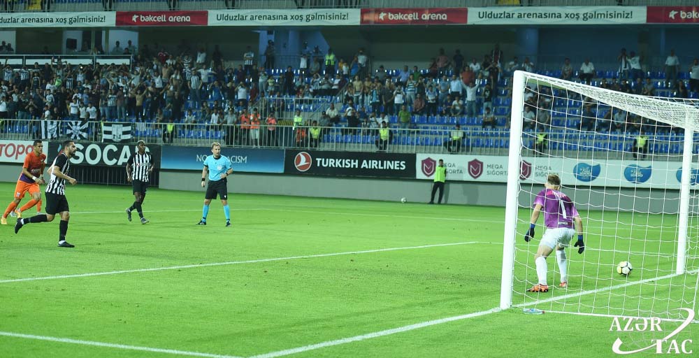 “Neftçi” böyükhesablı qələbə ilə növbəti mərhələyə yüksəlib