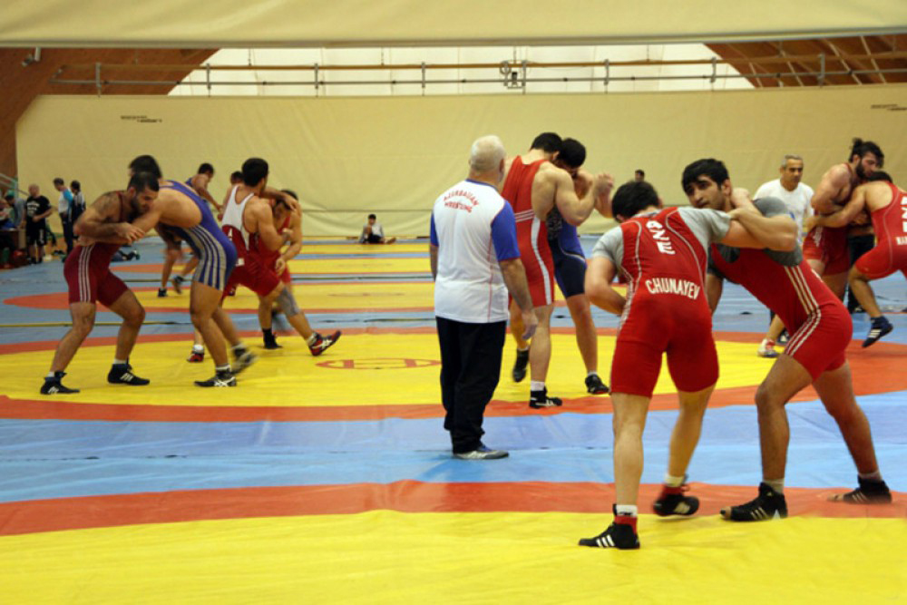 Güləşçilərimiz dünya çempionatına hazırlaşırlar