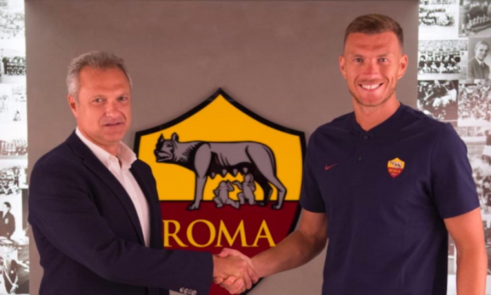 “Roma” hücumçusu yeni müqavilə imzalayıb  