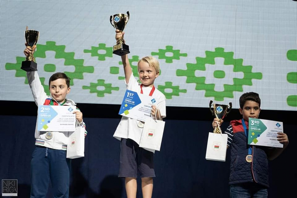 Dünya birinciliyində gümüş medal