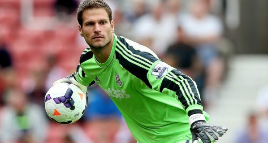 "Qarabağ”ın yeni qapıçısı