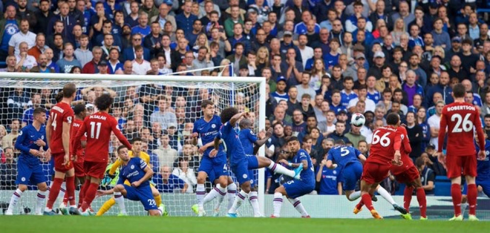 İngiltərə Premyer Liqasının altıncı turunun oyunları keçirilib