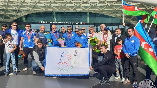 Dünya çempionatında uğurla çıxış edən usta cüdoçularımız Vətənə dünüblər