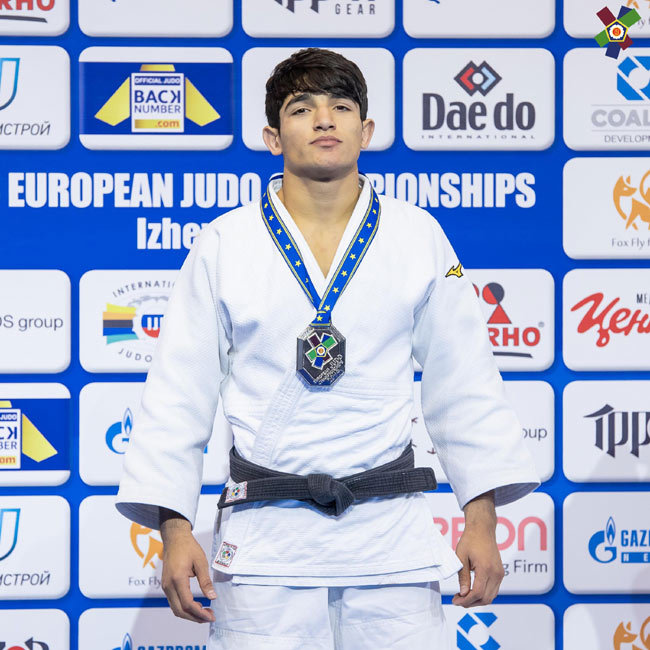 “Judo club 2012”nin gənc cüdoçusu Avropa çempionatının gümüş medalına sahib çıxdı