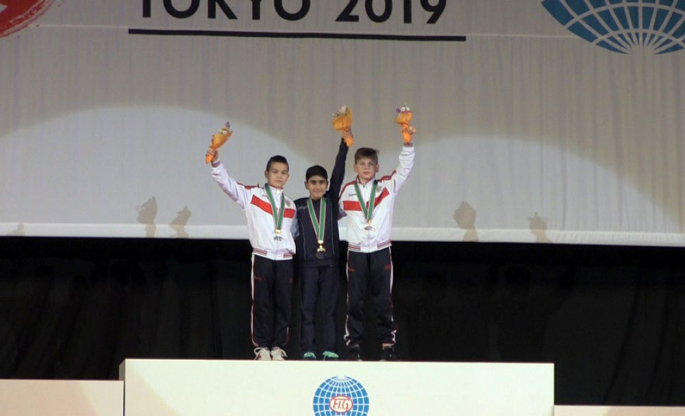 Tokioda yeniyetmə gimnastımız qızıl medal qazanıb