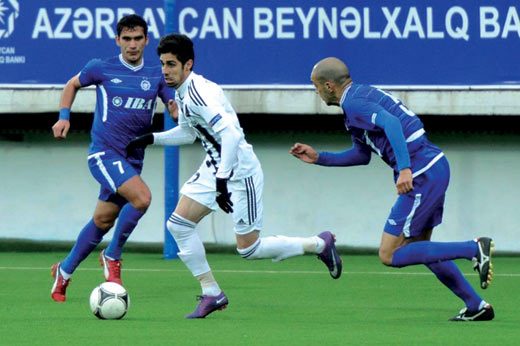 Çempionluğa yaxınlaşan “Neftçi”, “Dalğa Arena”da qol şousu və debütdə heç-heçə