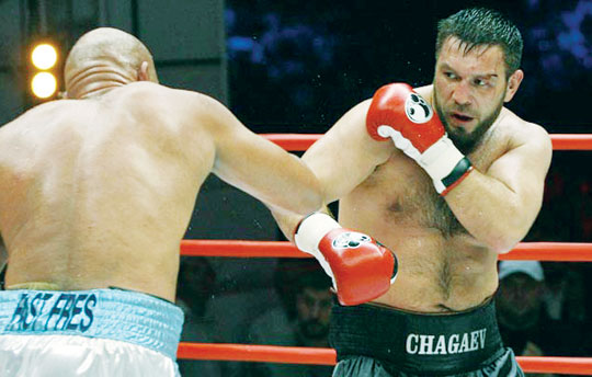 “Ağ Tayson” WBA çempionu oldu