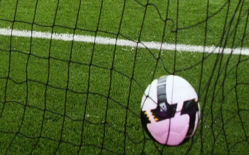 Uruqvay İngiltərəni məğlub etdi, Yaponiya bərabərə qaldı