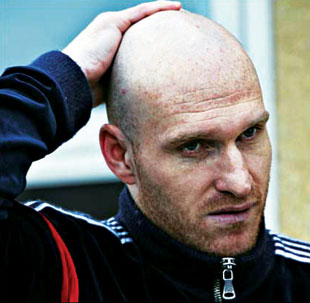 Futbolçular hakimi ələ almaq üçün pul yığıblar