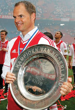 Frank de Bur daha 4 il “Ayaks”da