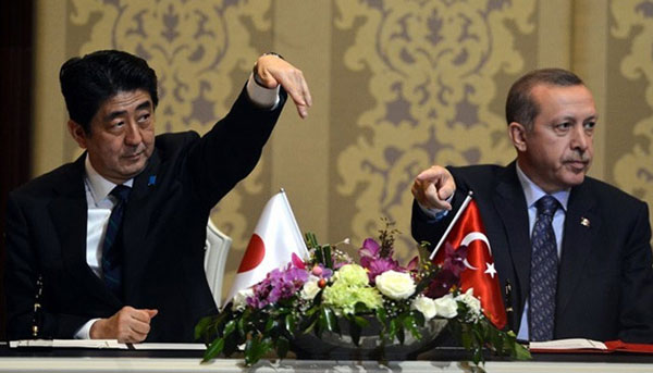 Yaponiyanın baş naziri həmkarının təklifini rədd etdi